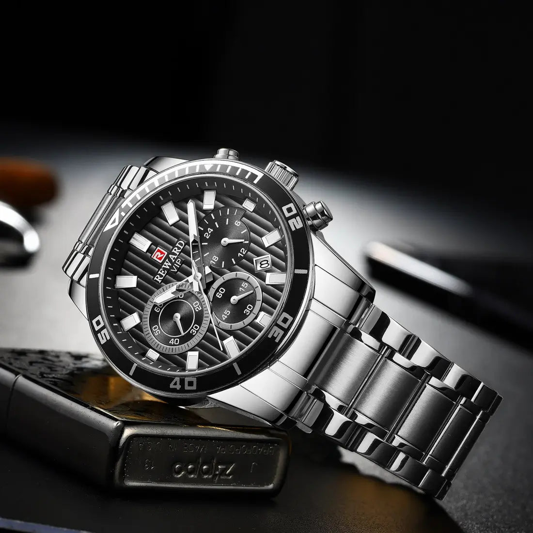 Relógio masculino prata social Reward VIP Aurion com mecanismo quartzo de alta precisão, ideal para quem busca elegância com desempenho confiável no dia a dia