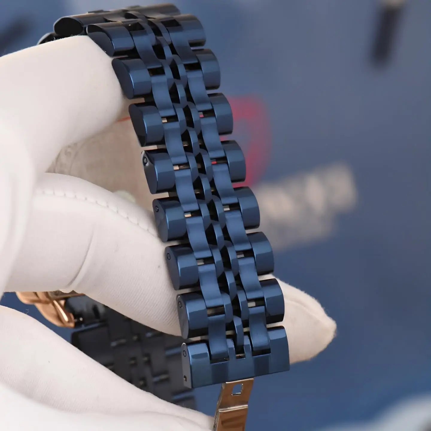 Pulseira do relógio masculino quadrado azul Reward VIP Monaco com acabamento elegante e fecho seguro, destacando conforto e qualidade