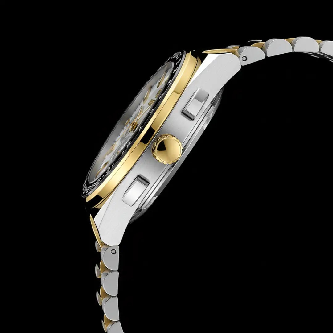 Relógio casual masculino bicolor Navigator Master 44mm visto da lateral da caixa