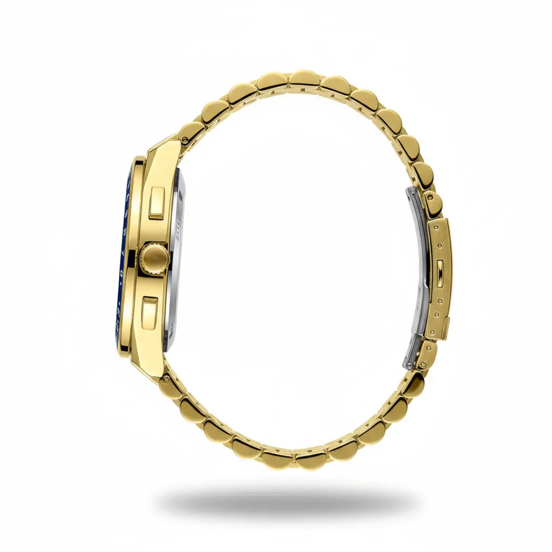 Relógio casual masculino dourado Navigator Master 44mm com vista lateral do modelo completo