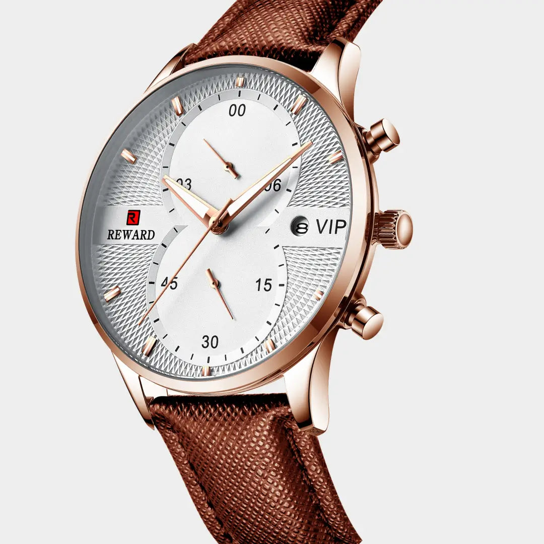 Relógio clássico masculino Reward VIP Linéar Brown em ângulo 3/4 com foco na lateral da caixa e botão de ajuste