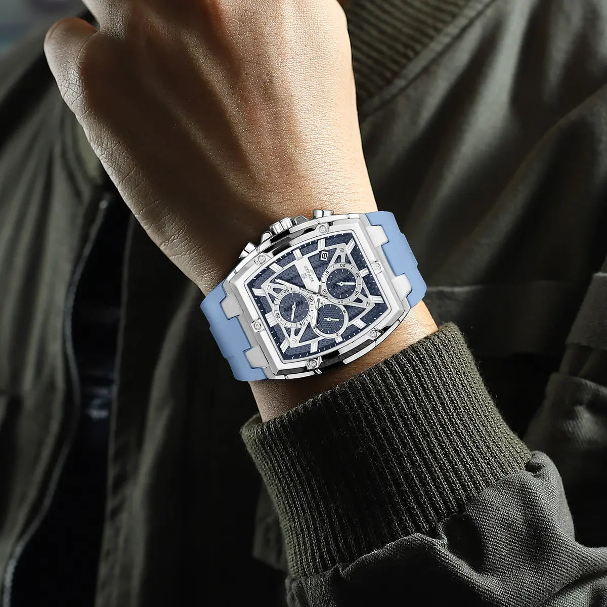 Relógio esportivo masculino azul Reward VIP GrandMaster utilizado no pulso