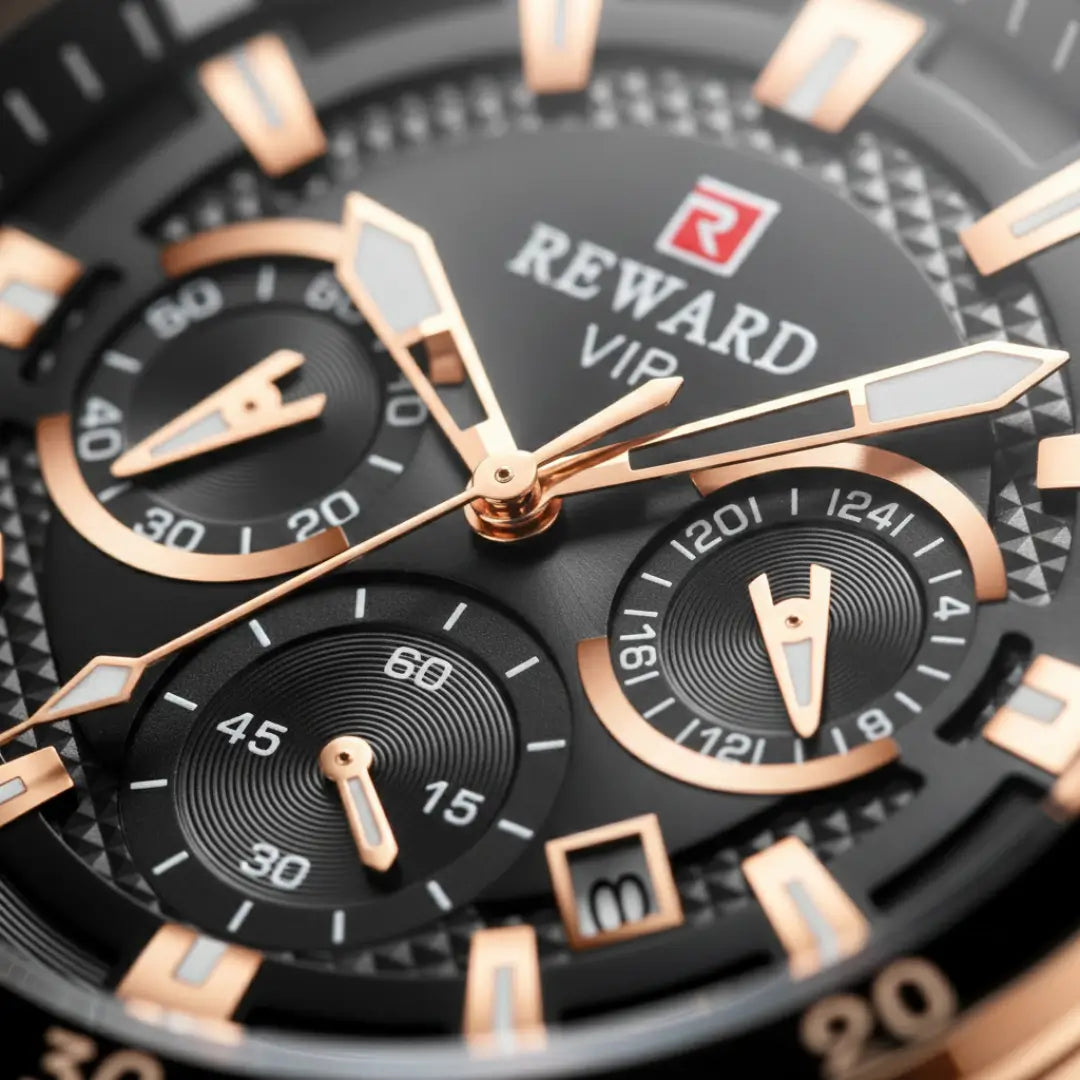 Detalhe dos ponteiros do relógio esportivo masculino Cronos Rose Gold, com leitura clara e bom contraste no mostrador