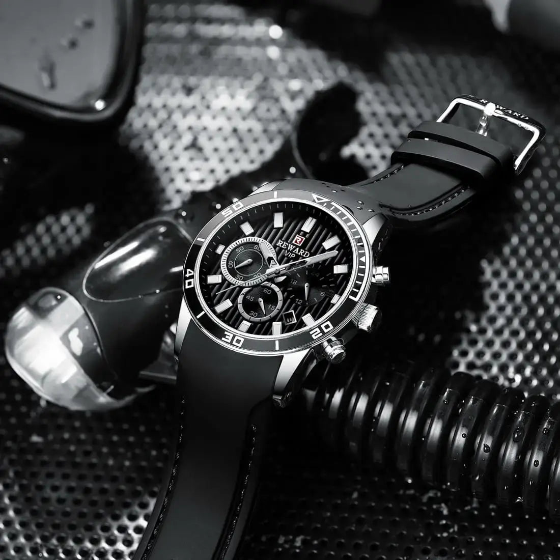 Pulseira do relógio masculino preto esportivo Reward VIP Aurion com textura antiderrapante, furação ajustável e visual robusto para uso intenso