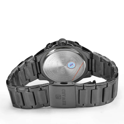 Detalhe da pulseira e fundo do relógio masculino REWARD VIP Magnus em aço inox preto, com fecho personalizado e gravação da marca.