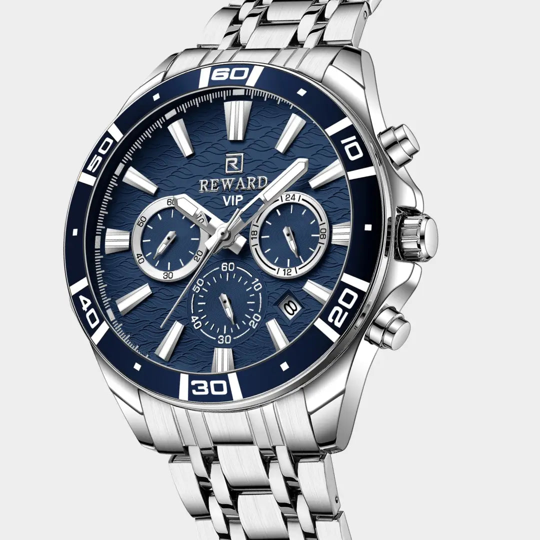 Relógio casual masculino prata Reward VIP Essence 44mm visto em ângulo de 3/4