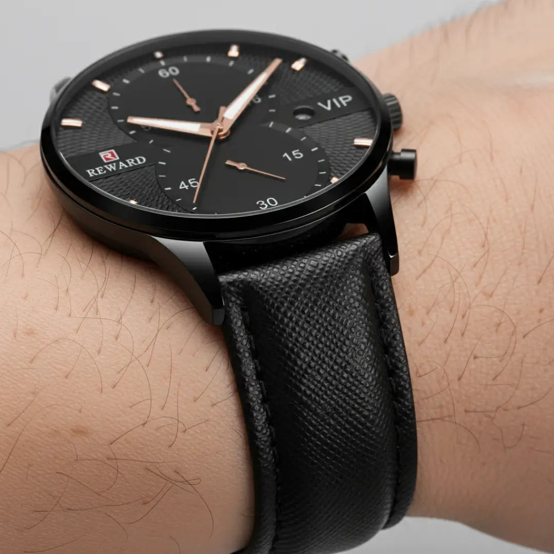 Detalhe da caixa e pulseira de couro do relógio clássico masculino Linéar preto