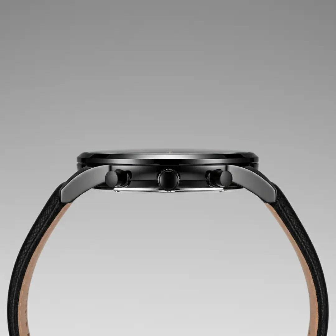 Vista lateral da caixa do relógio clássico masculino Linéar preto