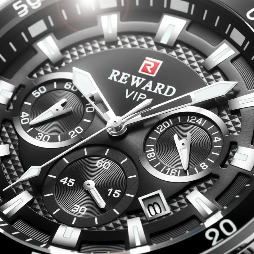 Detalhe do cronógrafo do relógio esportivo masculino Cronos prata