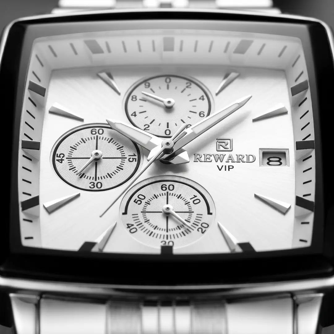 Relógio quadrado masculino prat Reward VIP Monaco Chronograph 40mm com vista do mostrador em close up
