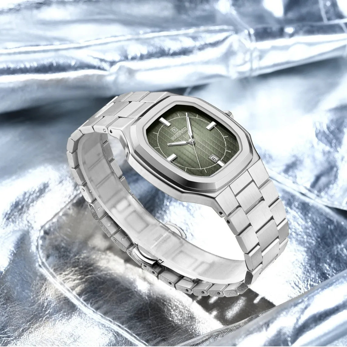 Relógio social msculino prata com mostrador verde visto da lateral - modelo Reward VIP Signature Green
